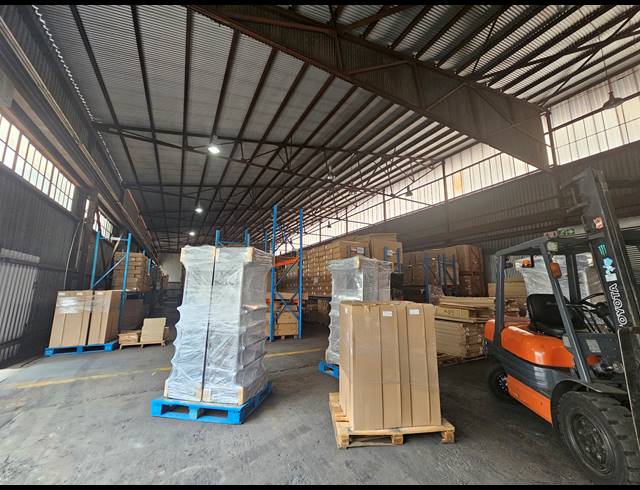 4,318M² WAREHOUSE TO LET IN ISANDO